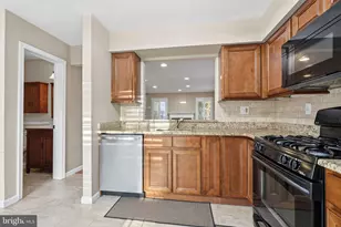 51 Violet Ln, Newtown, PA 18940 - Photo 8