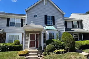 4 Fair Oaks Ct, Newtown, PA 18940 - Photo 1