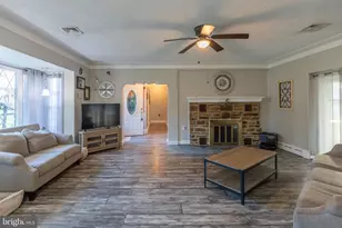 103 S Eastview Ave, Feasterville-Trevose, PA 19053 - Photo 18