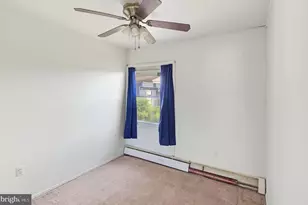 24 Dewberry Ln, Levittown, PA 19055 - Photo 18