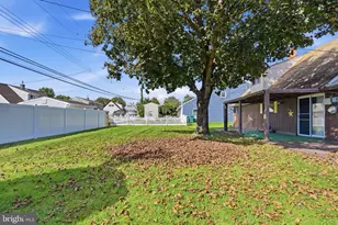 117 Heartwood Rd, Levittown, PA 19056 - Photo 42