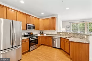 104 Cranberry Cir, Perkasie, PA 18944 - Photo 4