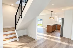 6 Apricot Ln, Levittown, PA 19055 - Photo 8