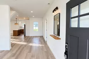 6 Apricot Ln, Levittown, PA 19055 - Photo 16