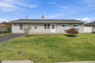 168 Farmbrook Dr, Levittown, PA 19055 - Photo 1