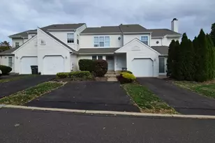 36 Banbury Ct, Southampton, PA 18966 - Photo 1
