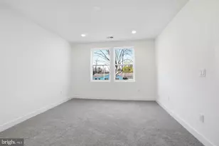 6 Starlight Ln, Levittown, PA 19055 - Photo 22