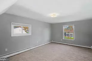 39 Hickory Ln, Levittown, PA 19055 - Photo 20