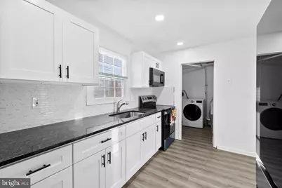 2409 Bloomsdale Road, Levittown, PA 19057 - Photo 4