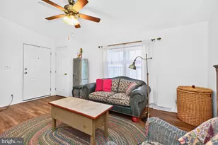 447 Cardinal Ct N, New Hope, PA 18938 - Photo 10