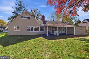 11 Spring Valley Rd, Levittown, PA 19056 - Photo 32