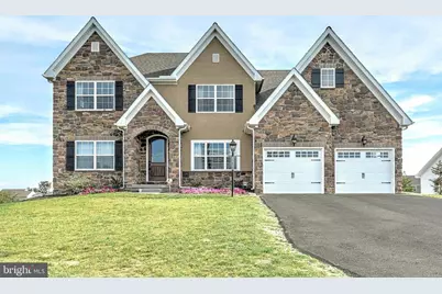 122 Silver Circle #ETHAN, Mechanicsburg, PA 17050 - Photo 2