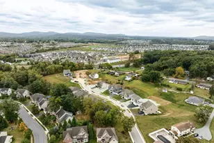 100 Lark Meadows Dr, Mechanicsburg, PA 17055 - Photo 16