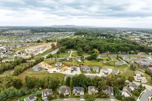 100 Lark Meadows Dr, Mechanicsburg, PA 17055 - Photo 18