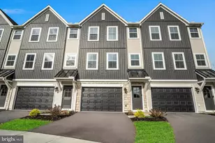 14 Morgan Cir, Carlisle, PA 17013 - Photo 1