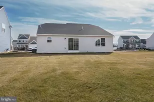 304 Amberleigh Ln, Shippensburg, PA 17257 - Photo 4