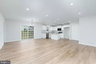 304 Amberleigh Ln, Shippensburg, PA 17257 - Photo 8