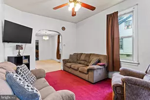 121 Spruce St, Carlisle, PA 17013 - Photo 2