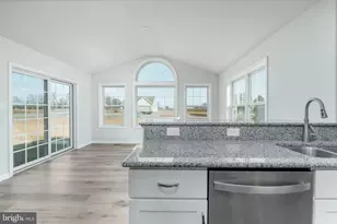 803 Greenwich Ln, Shippensburg, PA 17257 - Photo 10