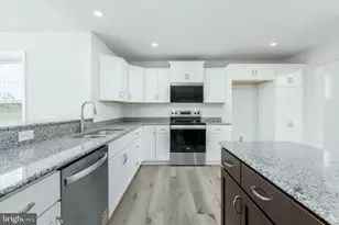 803 Greenwich Ln, Shippensburg, PA 17257 - Photo 6