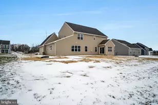 309 Deerfield Ln, Carlisle, PA 17015 - Photo 2