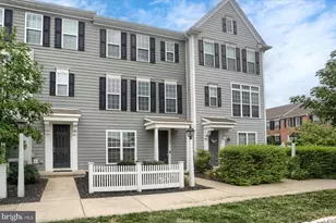 133 Pickering Ln, Mechanicsburg, PA 17050 - Photo 2