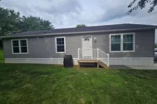 38 Rustic Dr, Shippensburg, PA 17257 - Photo 2