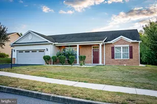 1710 Stroup Cir, Mechanicsburg, PA 17050 - Photo 2