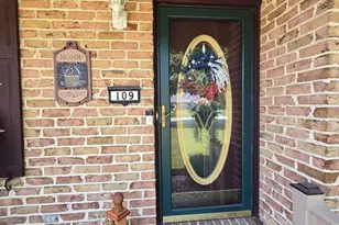 109 Sycamore Dr, Mount Holly Springs, PA 17065 - Photo 4