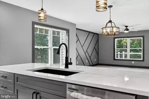 591 Belle Vista Dr, Enola, PA 17025 - Photo 16