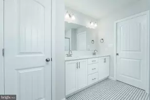 806 Greenwich Ln, Shippensburg, PA 17257 - Photo 24