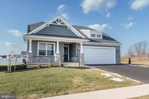 806 Greenwich Ln, Shippensburg, PA 17257 - Photo 1