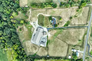 211 W Middlesex Dr, Carlisle, PA 17013 - Photo 6