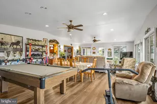 211 W Middlesex Dr, Carlisle, PA 17013 - Photo 28