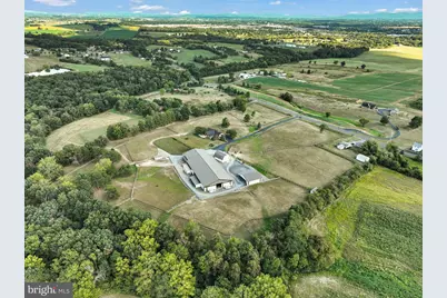 211 W Middlesex Drive, Carlisle, PA 17013 - Photo 4