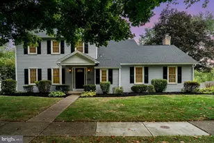 5221 Meadowbrook Dr, Mechanicsburg, PA 17050 - Photo 1