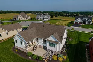 1011 Stonehill Ln, Carlisle, PA 17015 - Photo 8