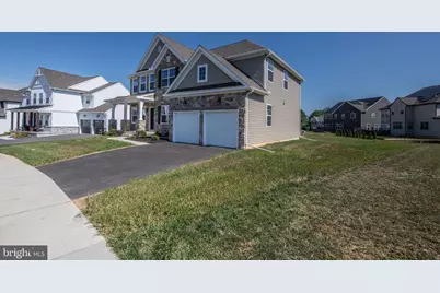 32 Pamela Drive, Mechanicsburg, PA 17050 - Photo 2
