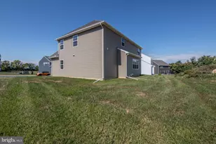 32 Pamela Dr, Mechanicsburg, PA 17050 - Photo 4