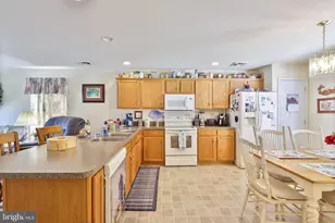 21 Lantern Ln, Shippensburg, PA 17257 - Photo 16