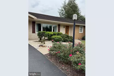 201 Westview Drive, Mechanicsburg, PA 17055 - Photo 2