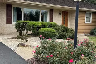 201 Westview Dr, Mechanicsburg, PA 17055 - Photo 2