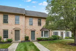 132 Melbourne Ln, Mechanicsburg, PA 17055 - Photo 2