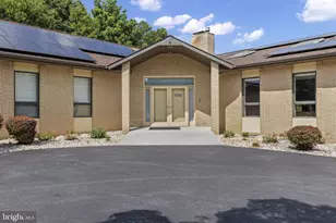 253 Brindle Rd, Mechanicsburg, PA 17055 - Photo 6