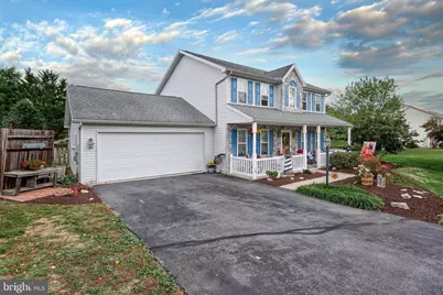 129 Fieldstone Drive, Carlisle, PA 17015 - Photo 2