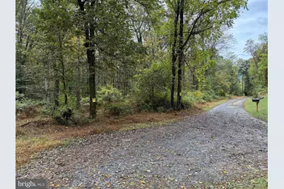 E Locust St, Mount Holly Springs, PA 17065 - Photo 4