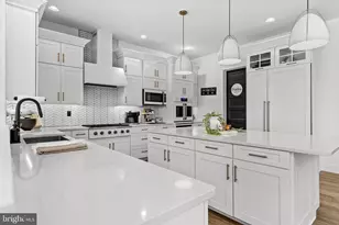 2 Freedom Ct, Mechanicsburg, PA 17050 - Photo 4