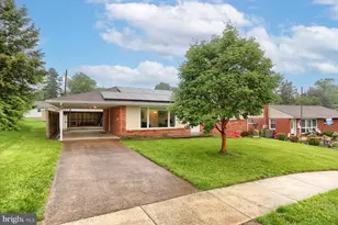 83 Hillside Cir, Camp Hill, PA 17011 - Photo 2