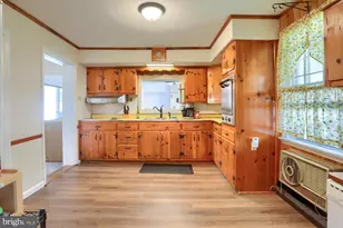 950 W Trindle Rd, Mechanicsburg, PA 17055 - Photo 8