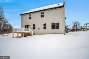 18 Old Moss Ln, Carlisle, PA 17013 - Photo 2